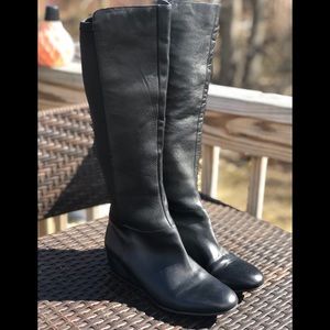 100% Leather BCBG knee high wedge boots never worn